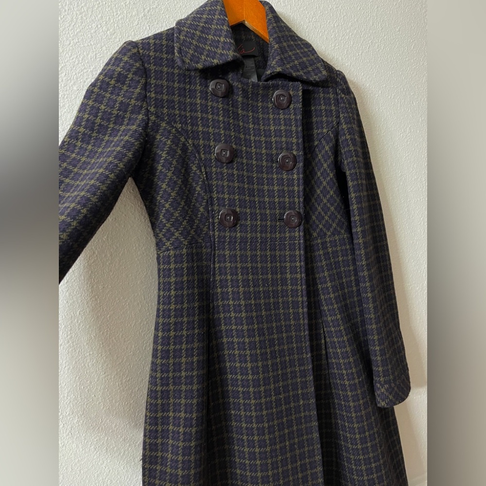VIA Double-Breasted Women's Coat